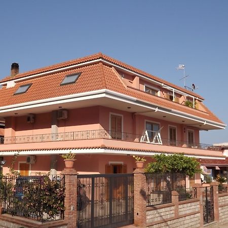 לטויאני Villa Jovanna מראה חיצוני תמונה