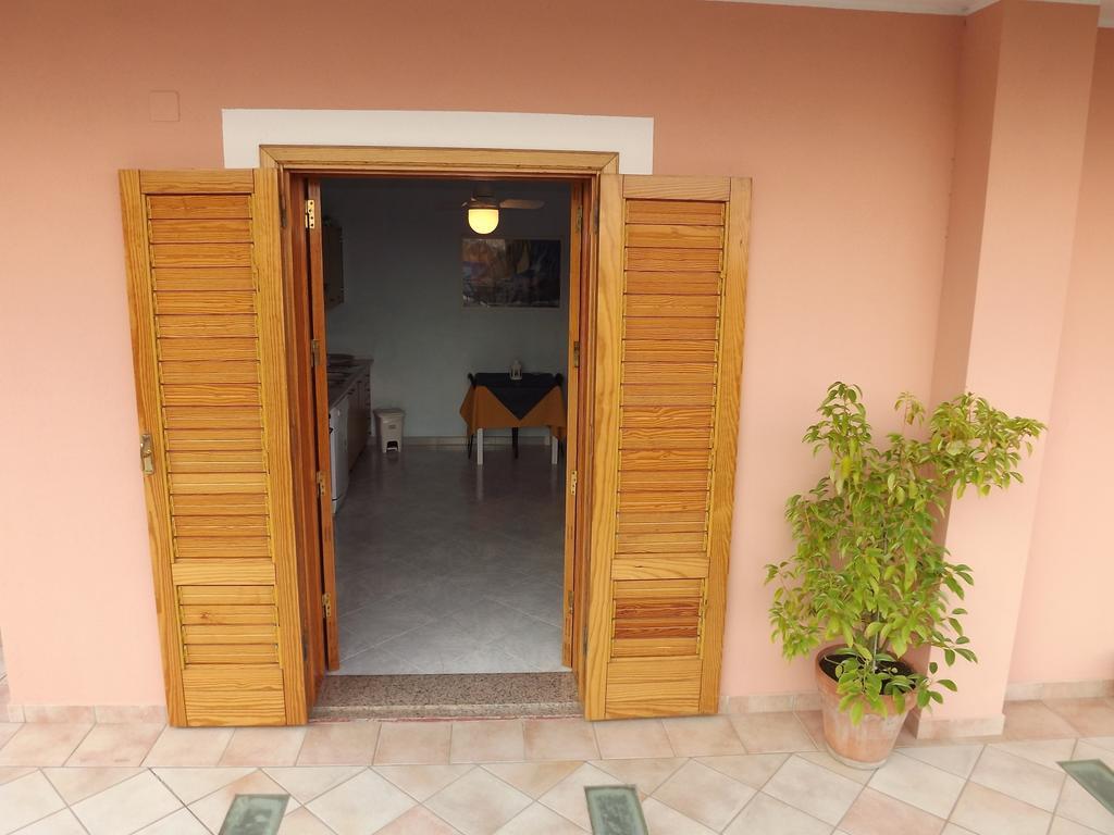 לטויאני Villa Jovanna מראה חיצוני תמונה