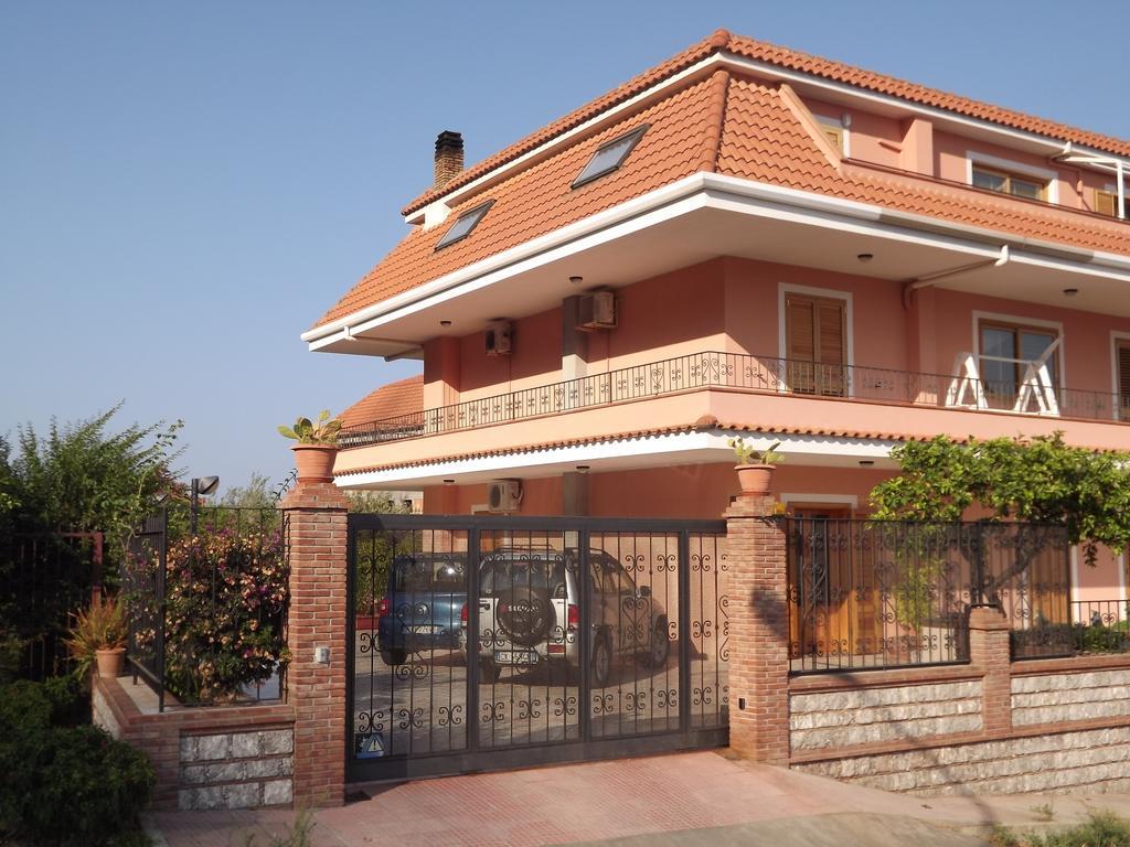 לטויאני Villa Jovanna מראה חיצוני תמונה