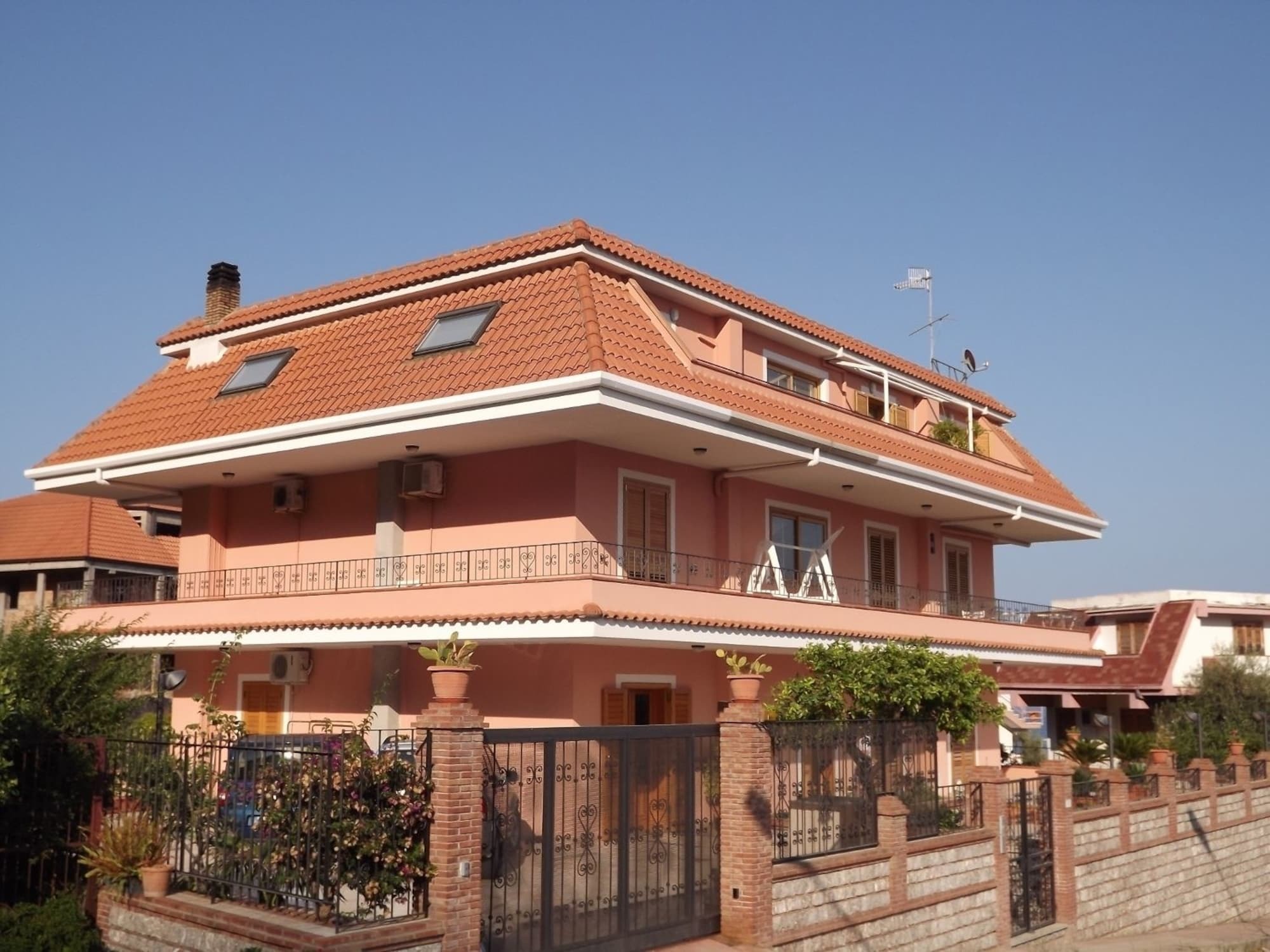 לטויאני Villa Jovanna מראה חיצוני תמונה