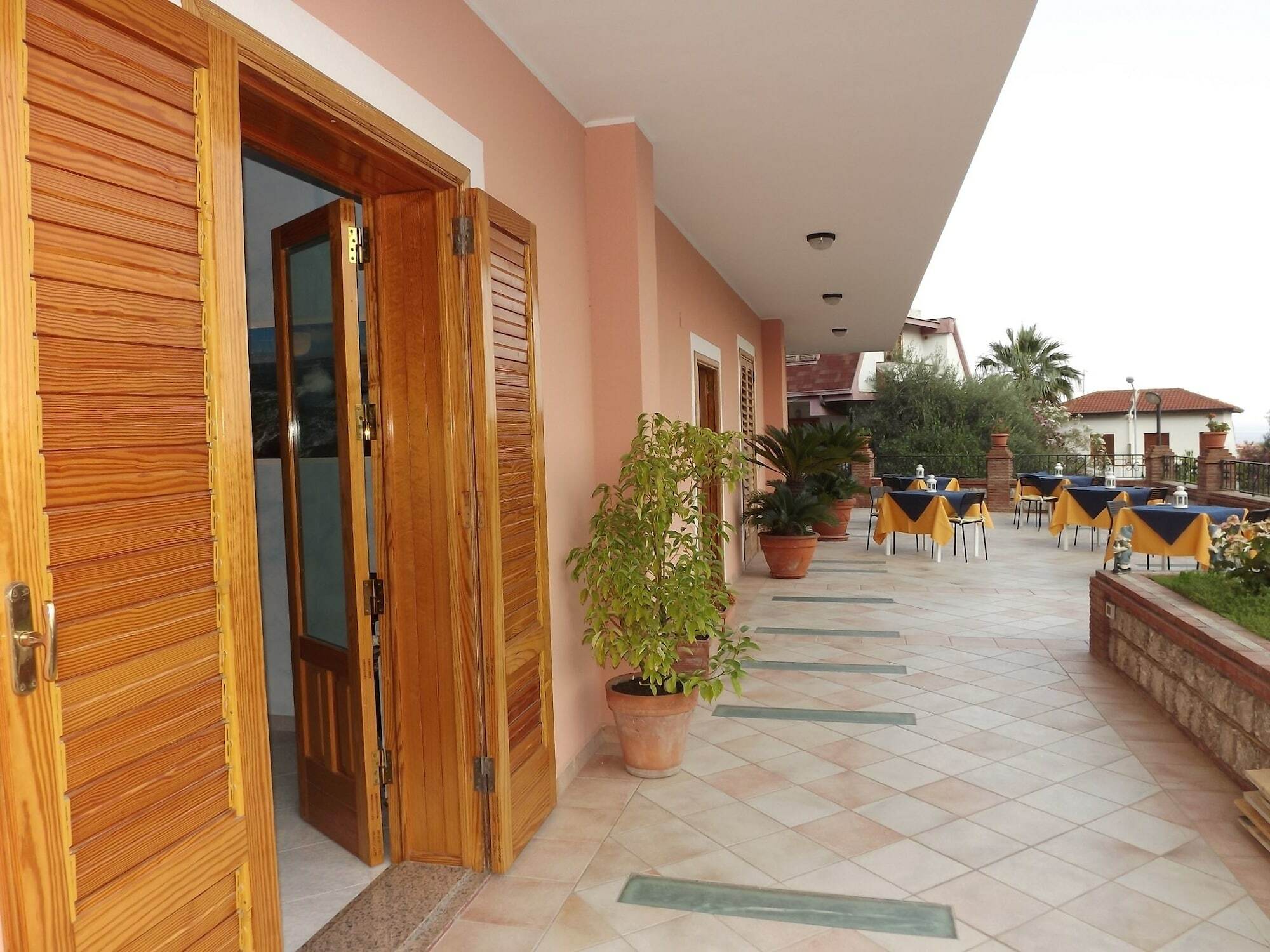 לטויאני Villa Jovanna מראה חיצוני תמונה